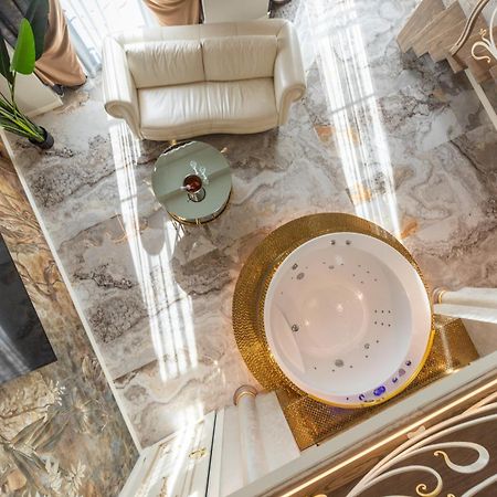 Jacuzzi Exotica Apartment Клайпеда Екстериор снимка