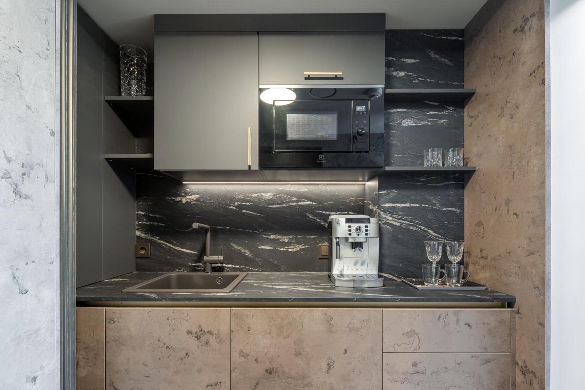 Jacuzzi Exotica Apartment Клайпеда Екстериор снимка