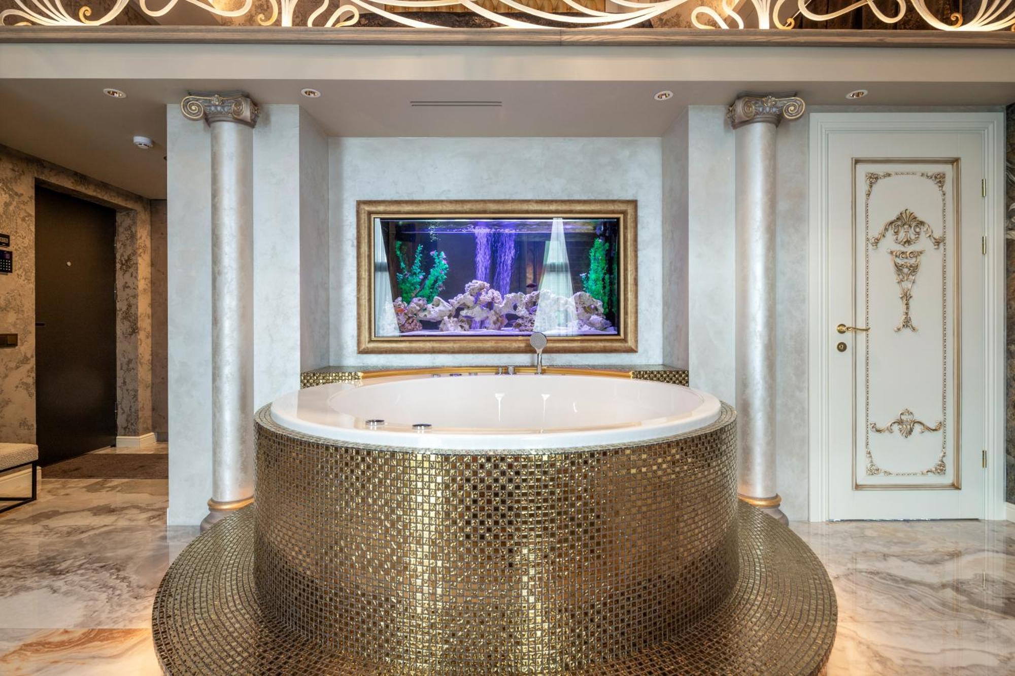 Jacuzzi Exotica Apartment Клайпеда Екстериор снимка